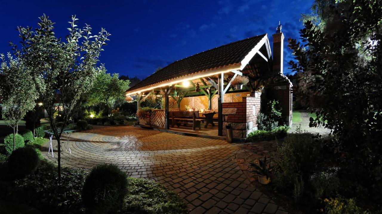 Szumi Las Events&Apartments Regimin Exterior foto